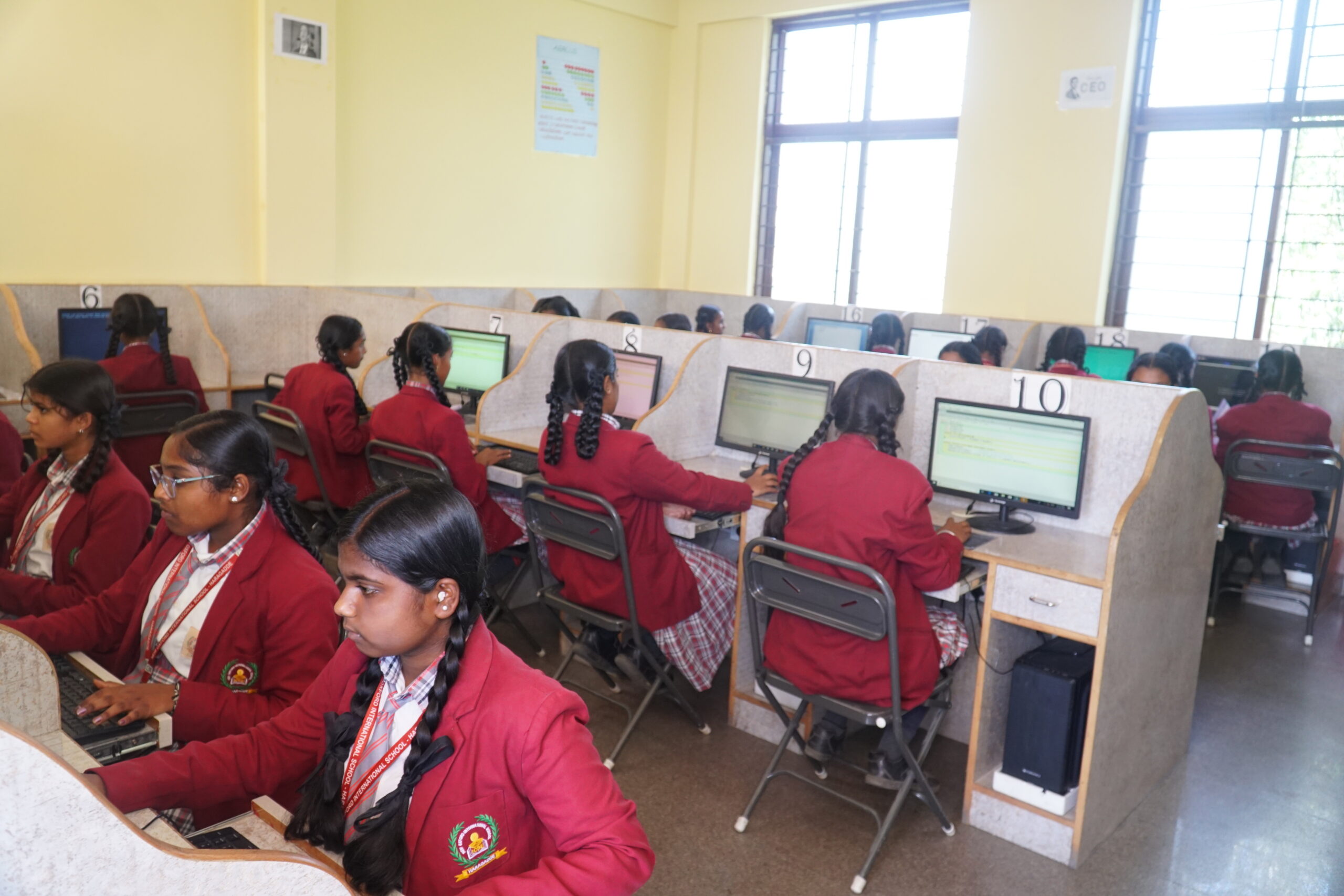 New Oxford International School Computer Lab