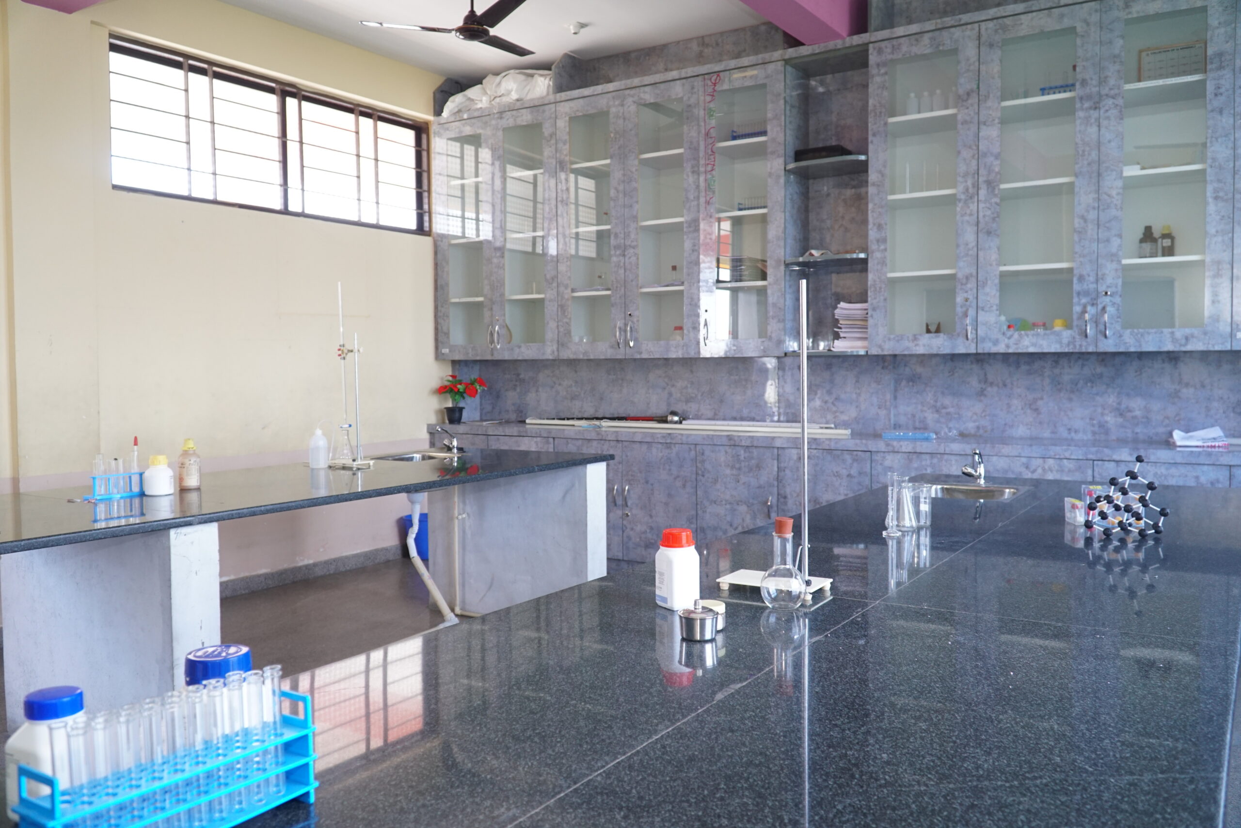 New Oxford International School Science Lab